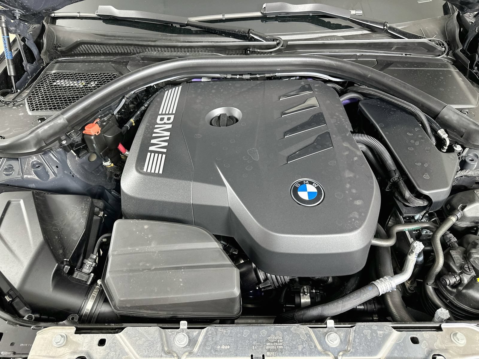 New 2026 BMW 330i xDrive Sedan w/ M Sport Package AWD/4WD image 13