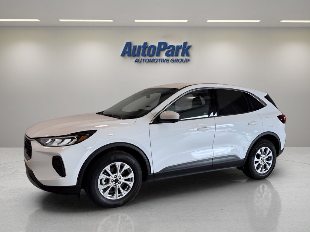 Certified 2023 Ford Escape Active w/ Tech Pack #2 AWD/4WD image 3
