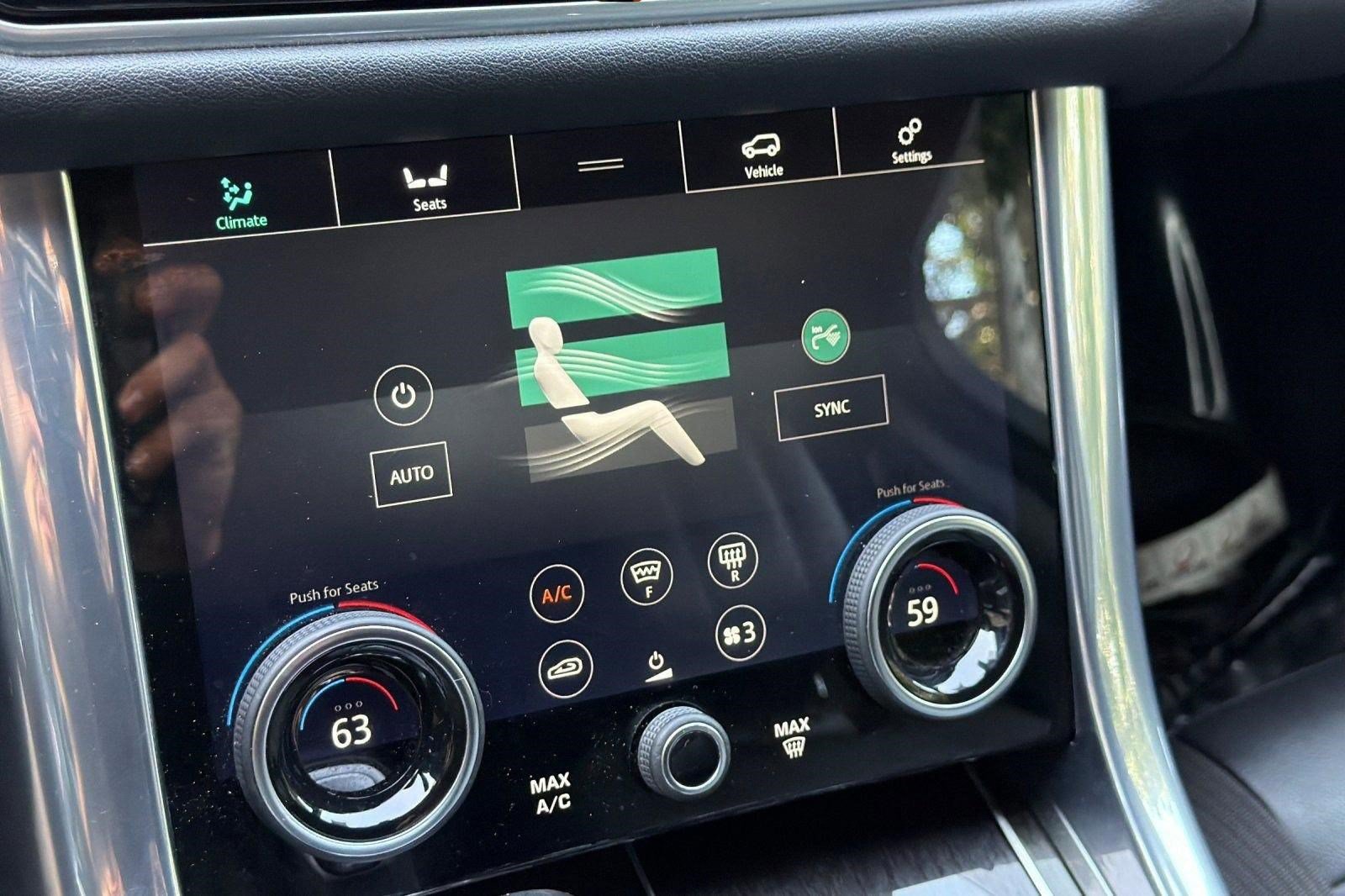 Used 2019 Land Rover Range Rover Sport SE AWD/4WD image 28