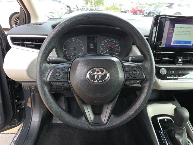 Used 2025 Toyota Corolla LE image 15