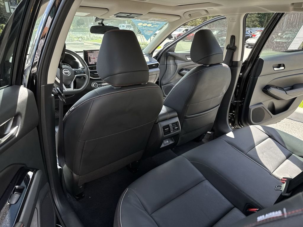 Used 2023 Nissan Altima 2.0 SR image 35