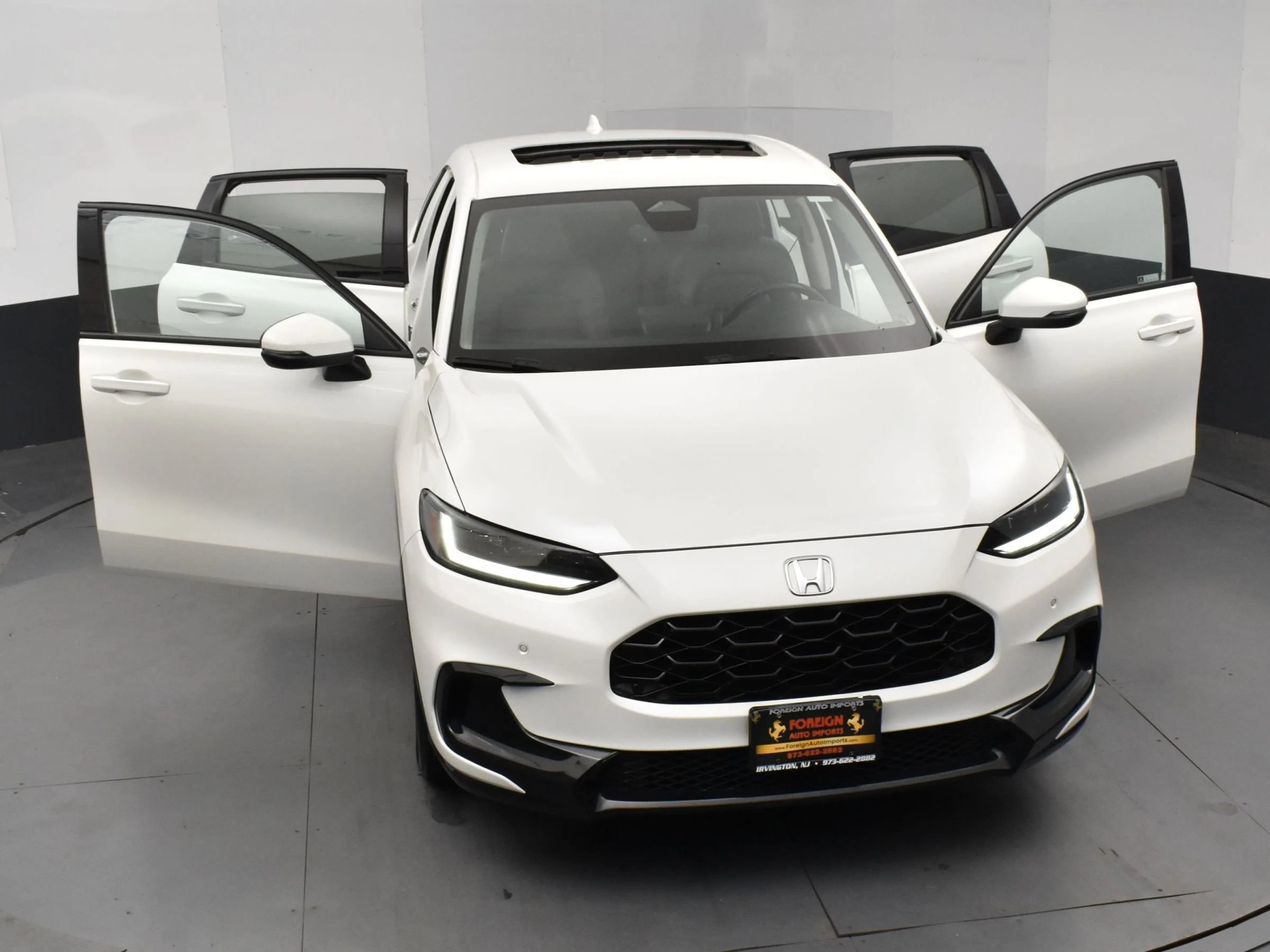 Used 2023 Honda HR-V EX-L image 10