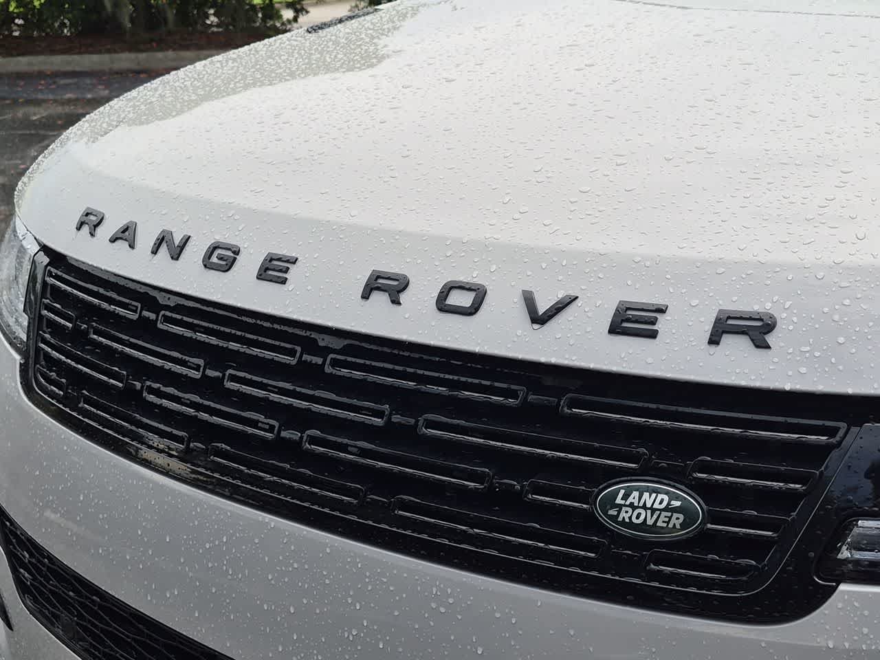 New 2026 Land Rover Range Rover Sport SE AWD/4WD image 13