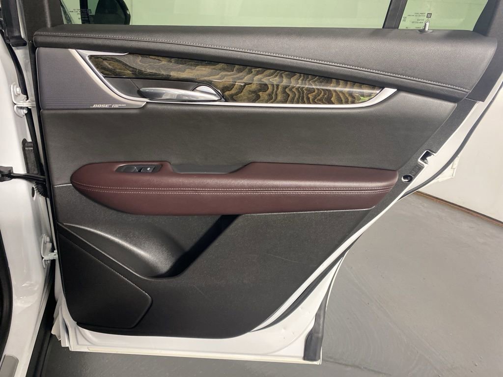 Used 2021 Cadillac XT6 Premium Luxury AWD/4WD image 32