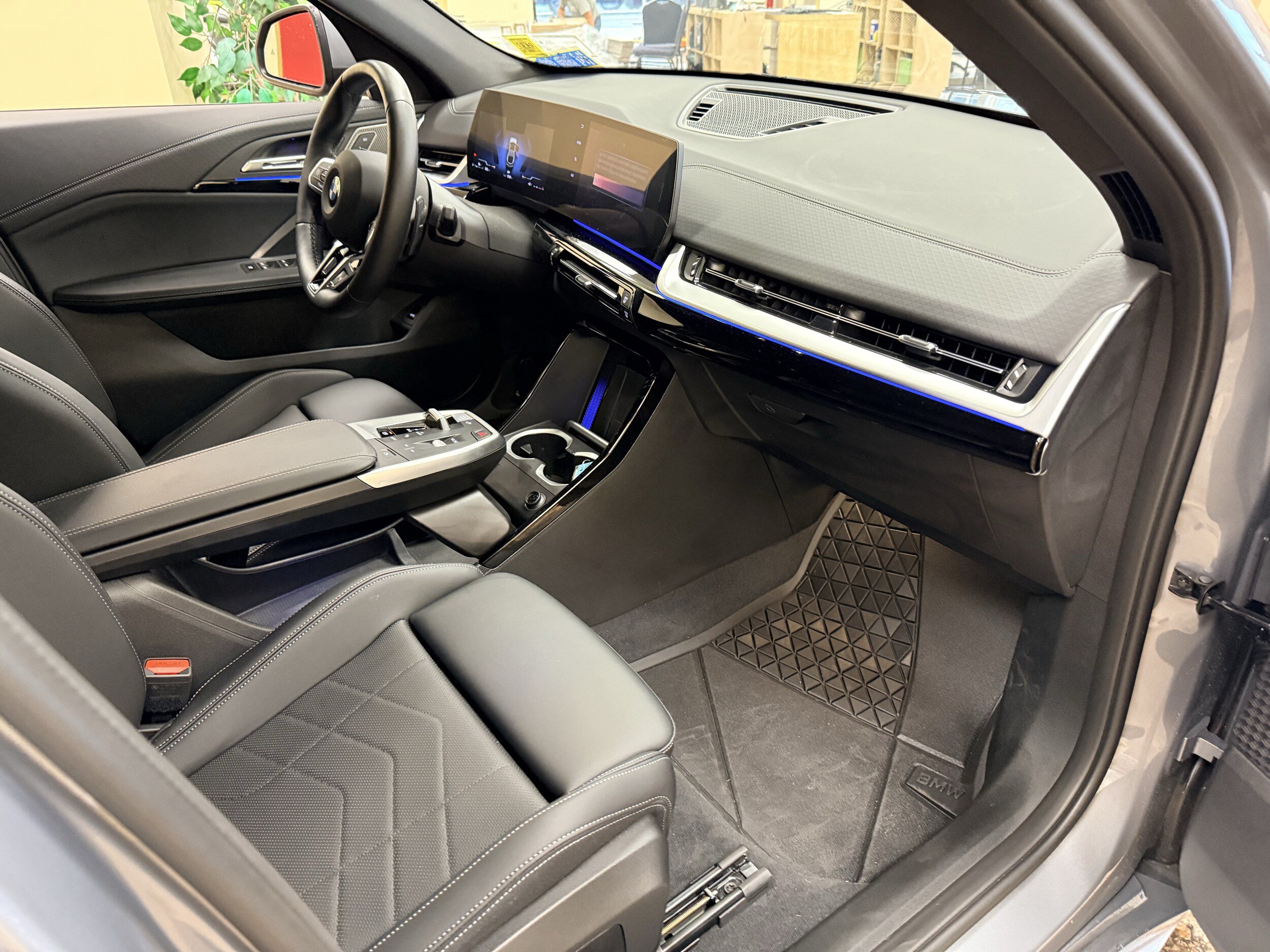 Used 2026 BMW X2 xDrive28i w/ M Sport Package AWD/4WD image 21