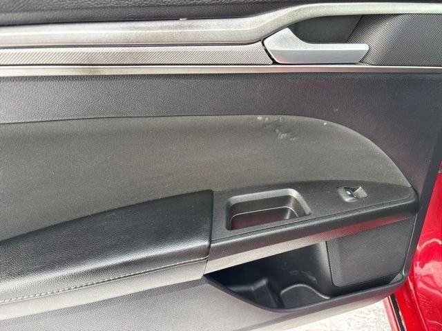 Used 2020 Ford Fusion SE image 33