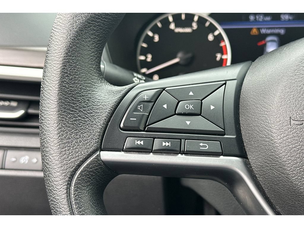 Used 2024 Nissan Altima 2.5 SV FWD image 25
