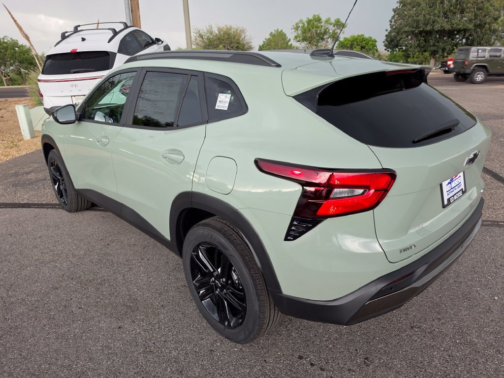 New 2026 Chevrolet Trax ACTIV w/ Driver Confidence Package FWD image 3