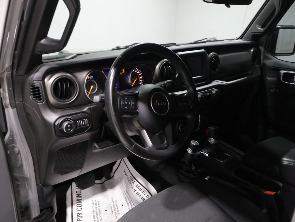 Used 2022 Jeep Gladiator Sport AWD/4WD image 14