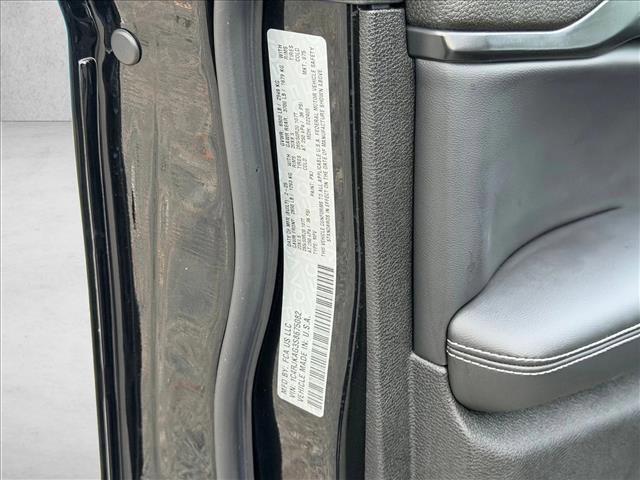 Used 2025 Jeep Grand Cherokee L Altitude image 24