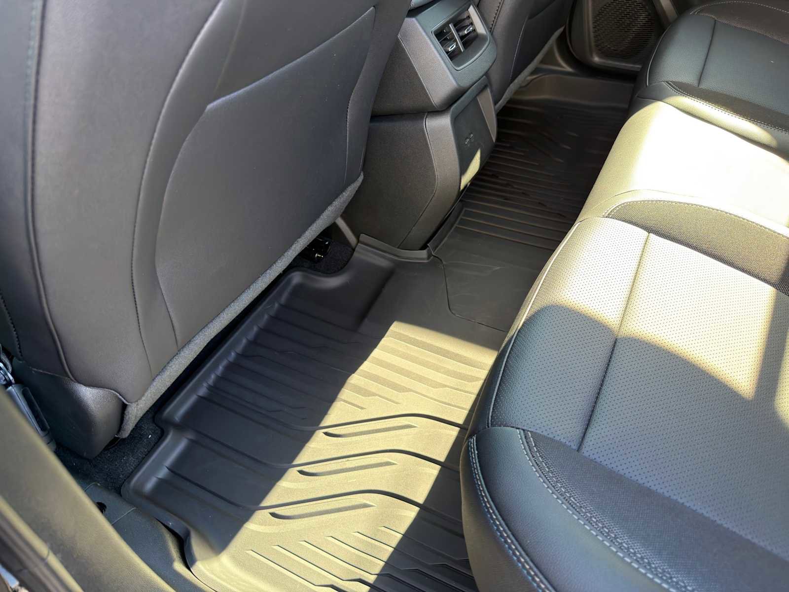 New 2026 Chevrolet Equinox EV LT FWD image 22
