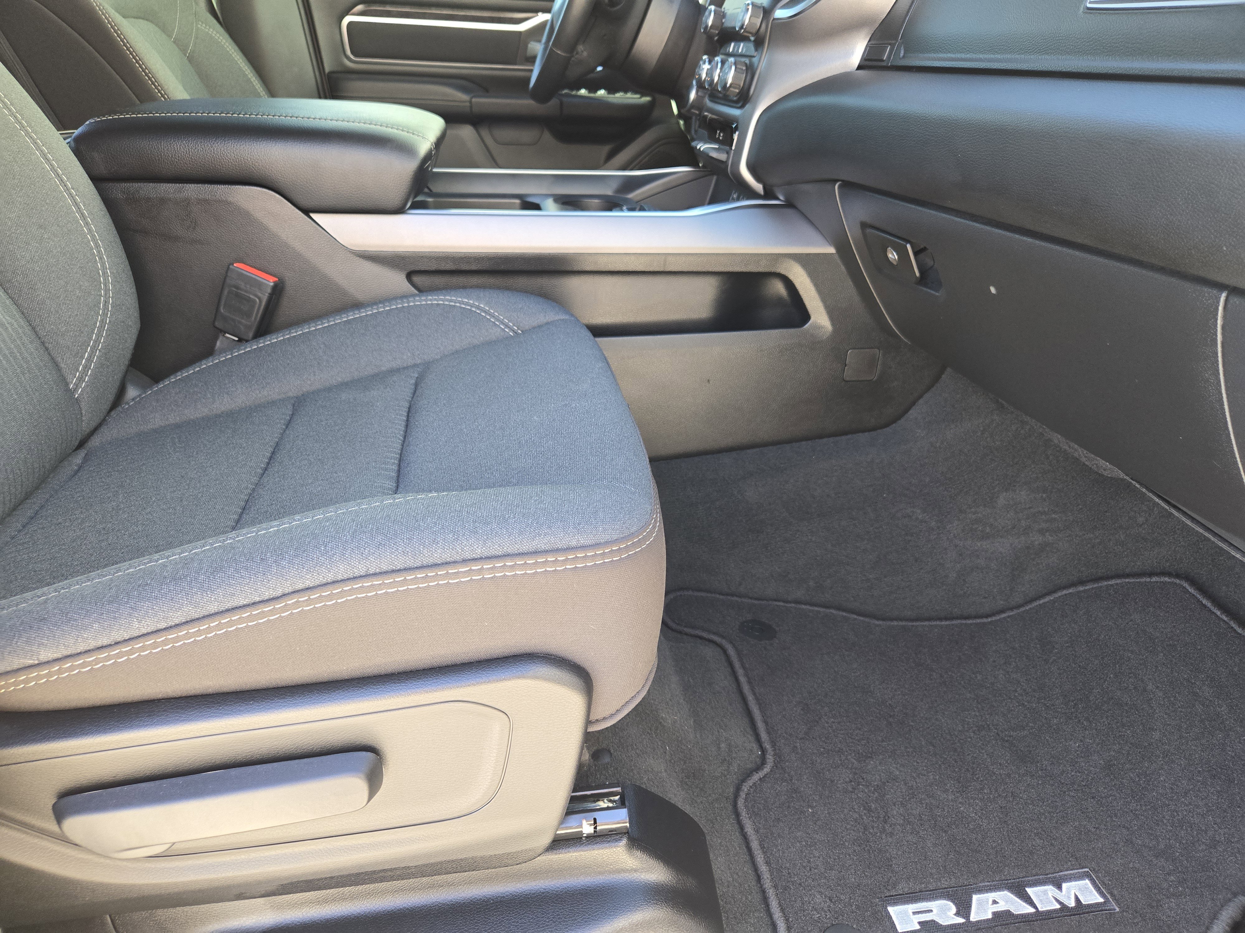 Used 2024 RAM 1500 Big Horn image 17