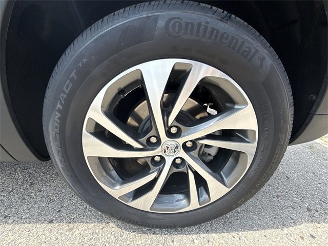 Used 2023 Buick Envision Essence image 61