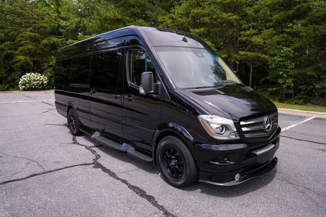 Used 2016 Mercedes-Benz Sprinter 2500 image 2