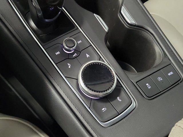 Certified 2022 Cadillac XT4 Premium Luxury w/ Technology Package FWD image 29