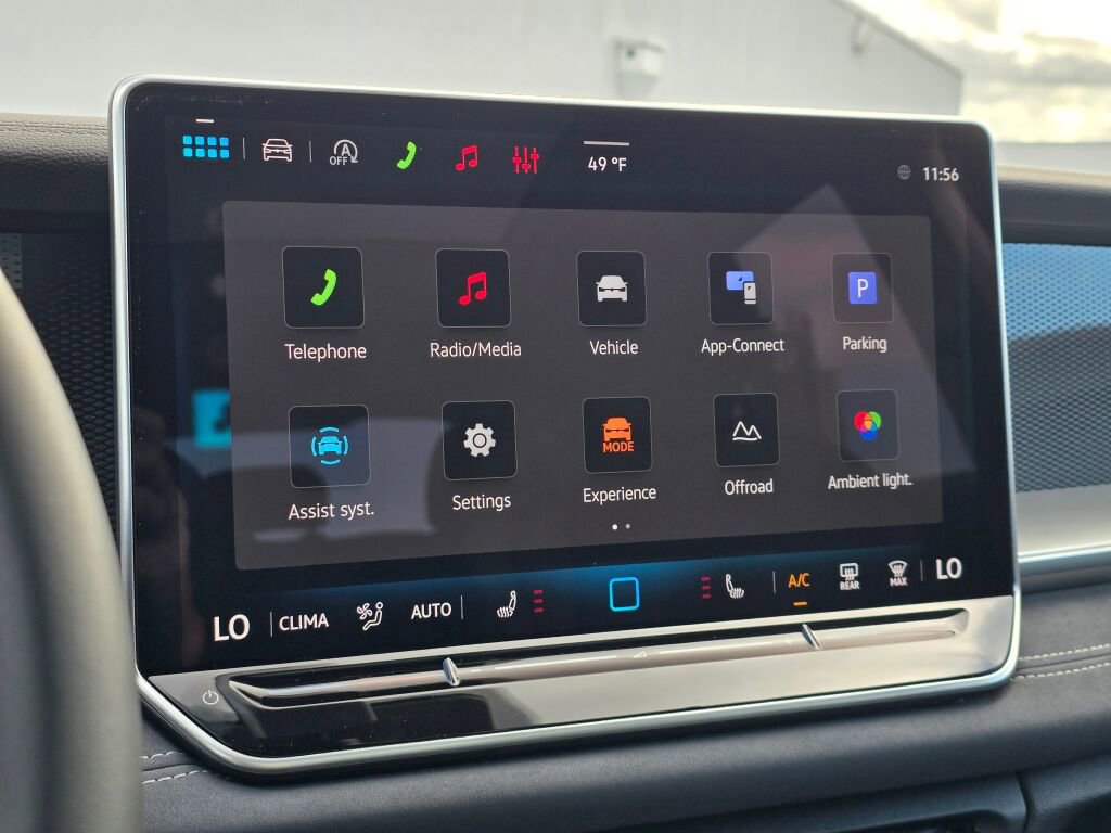 New 2026 Volkswagen Tiguan SE image 30