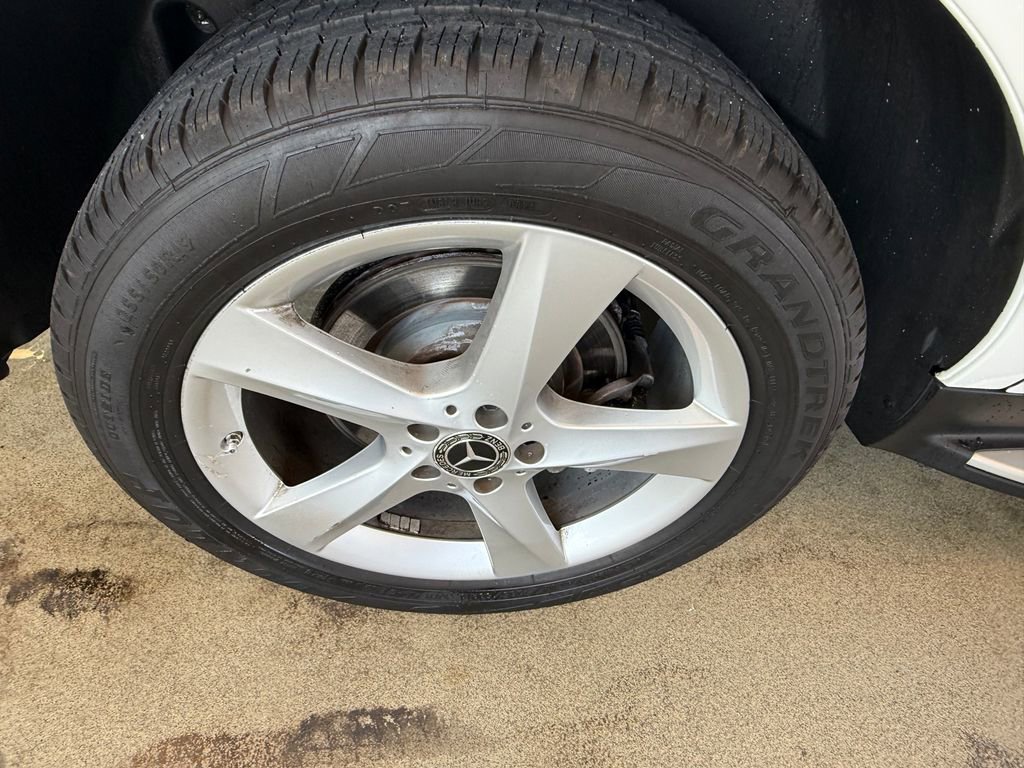 Used 2019 Mercedes-Benz GLE 400 4MATIC w/ Premium 1 Package image 7