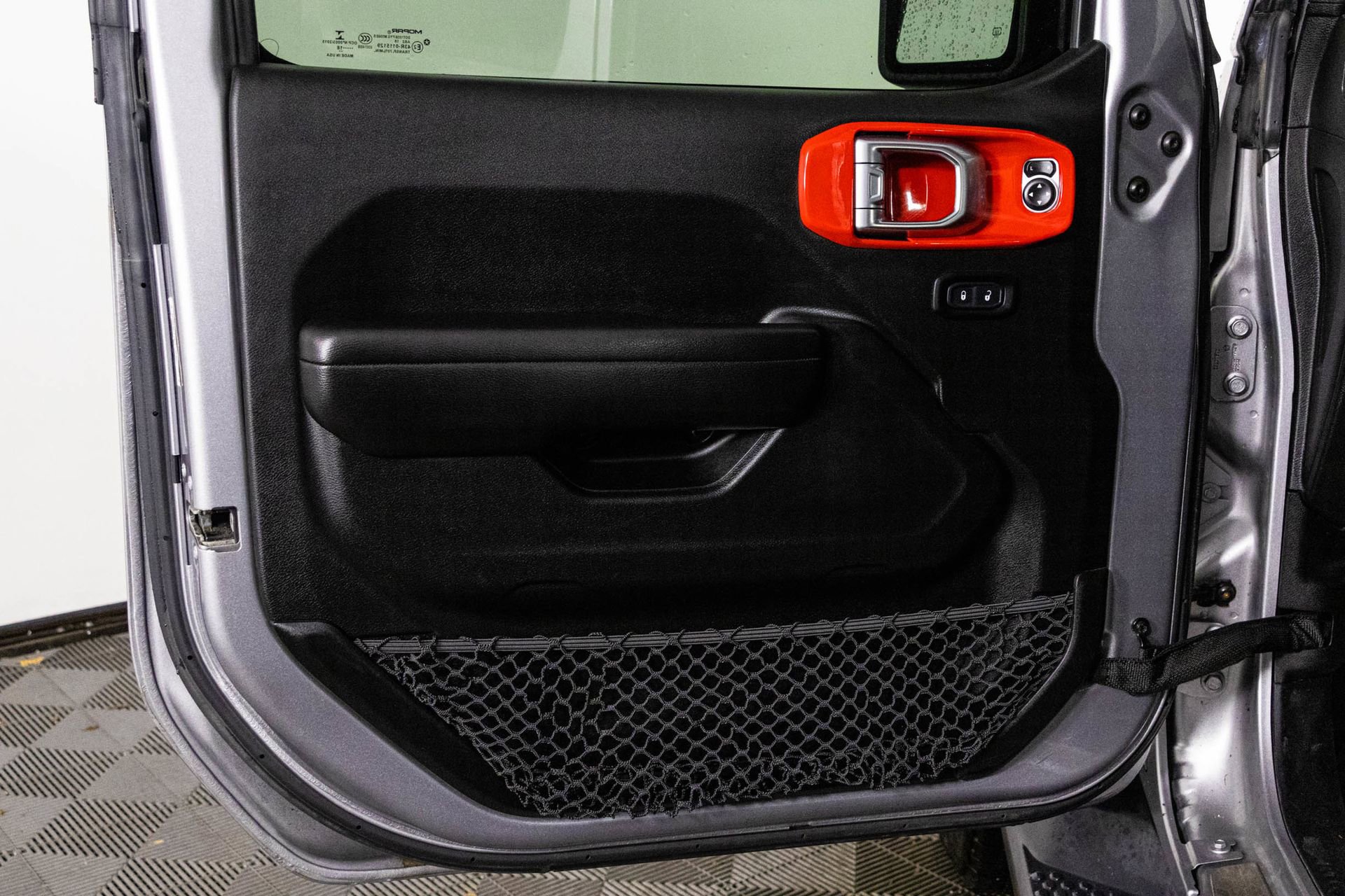 Used 2018 Jeep Wrangler Unlimited Sport S image 32