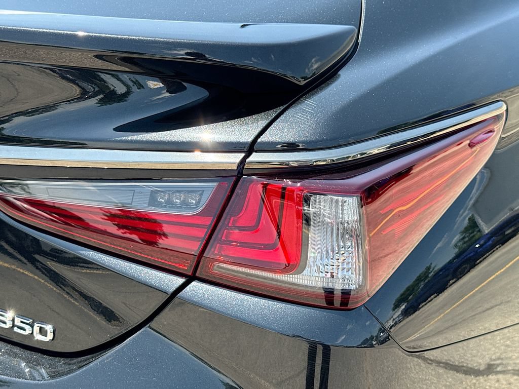 Used 2021 Lexus ES 350 F Sport w/ Accessory Package FWD image 32