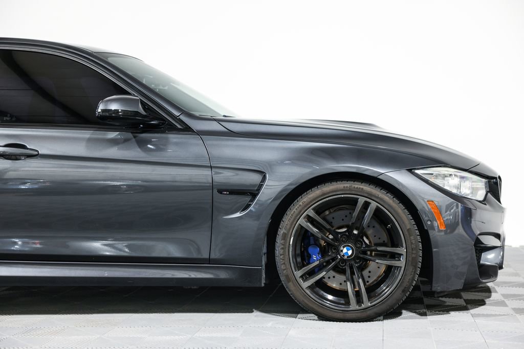 Used 2017 BMW M3 image 3