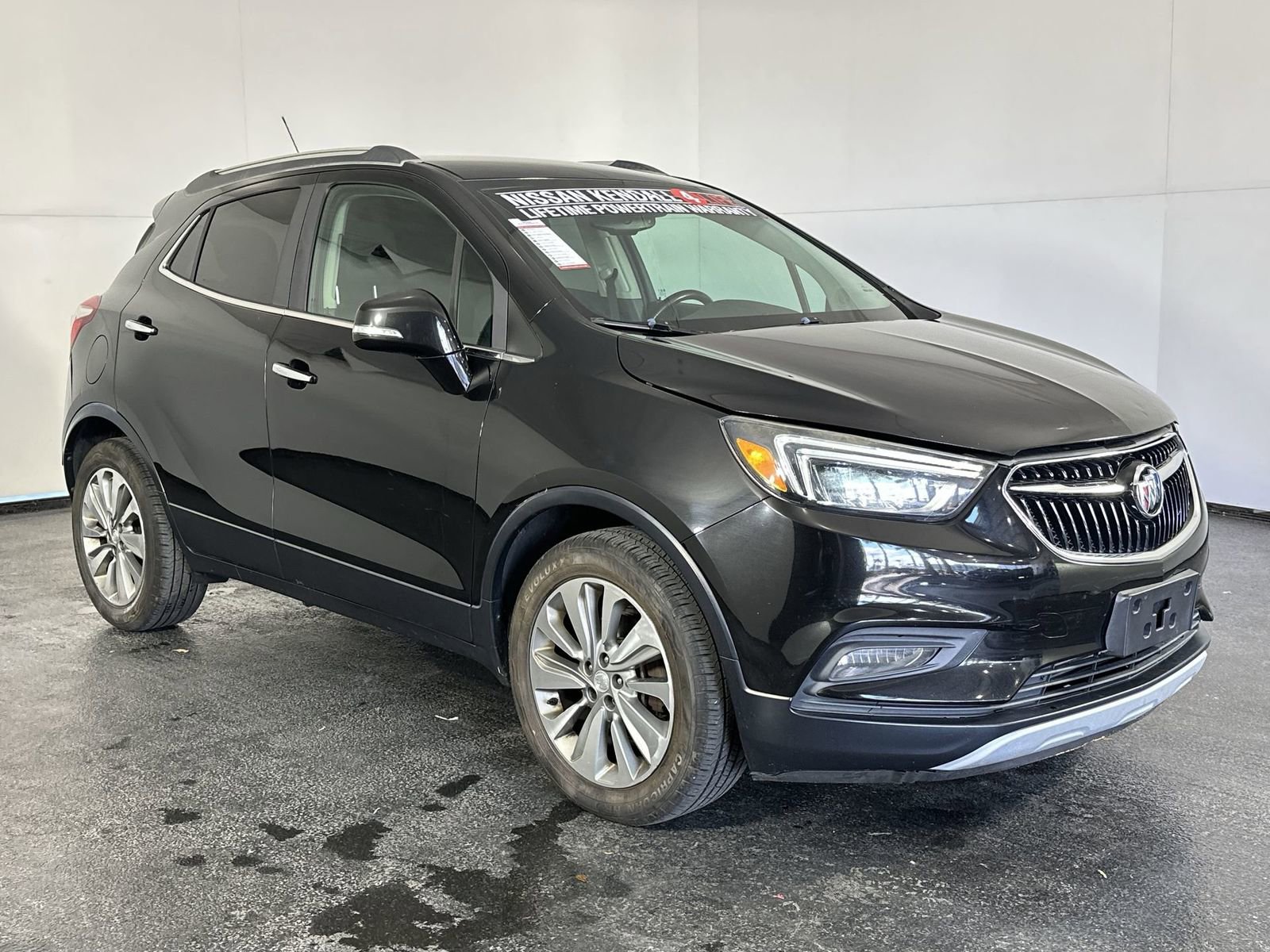 Used 2017 Buick Encore Essence image 2