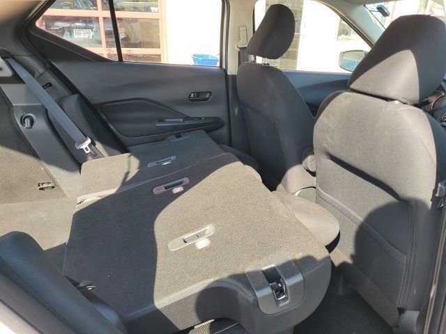 Used 2022 Nissan Kicks S FWD image 37