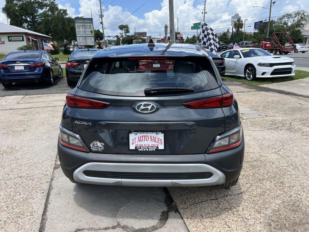 Used 2022 Hyundai Kona SE image 6