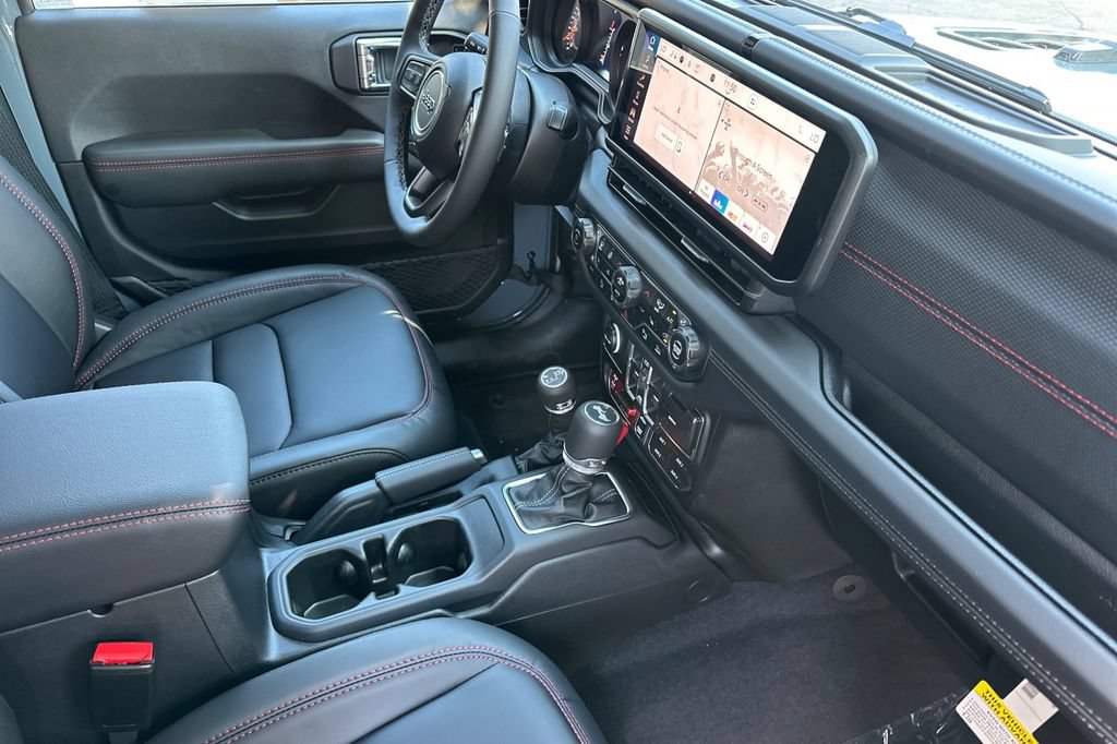 New 2025 Jeep Wrangler Unlimited Rubicon w/ Safety Group AWD/4WD image 16