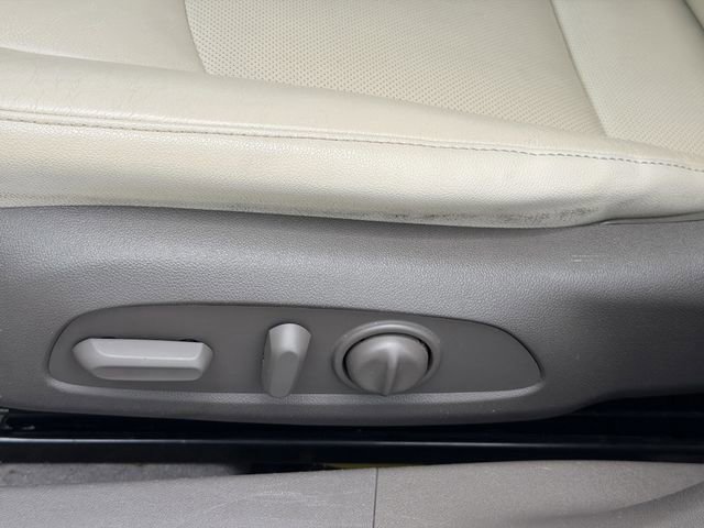 Used 2022 Chevrolet Malibu Premier FWD image 22