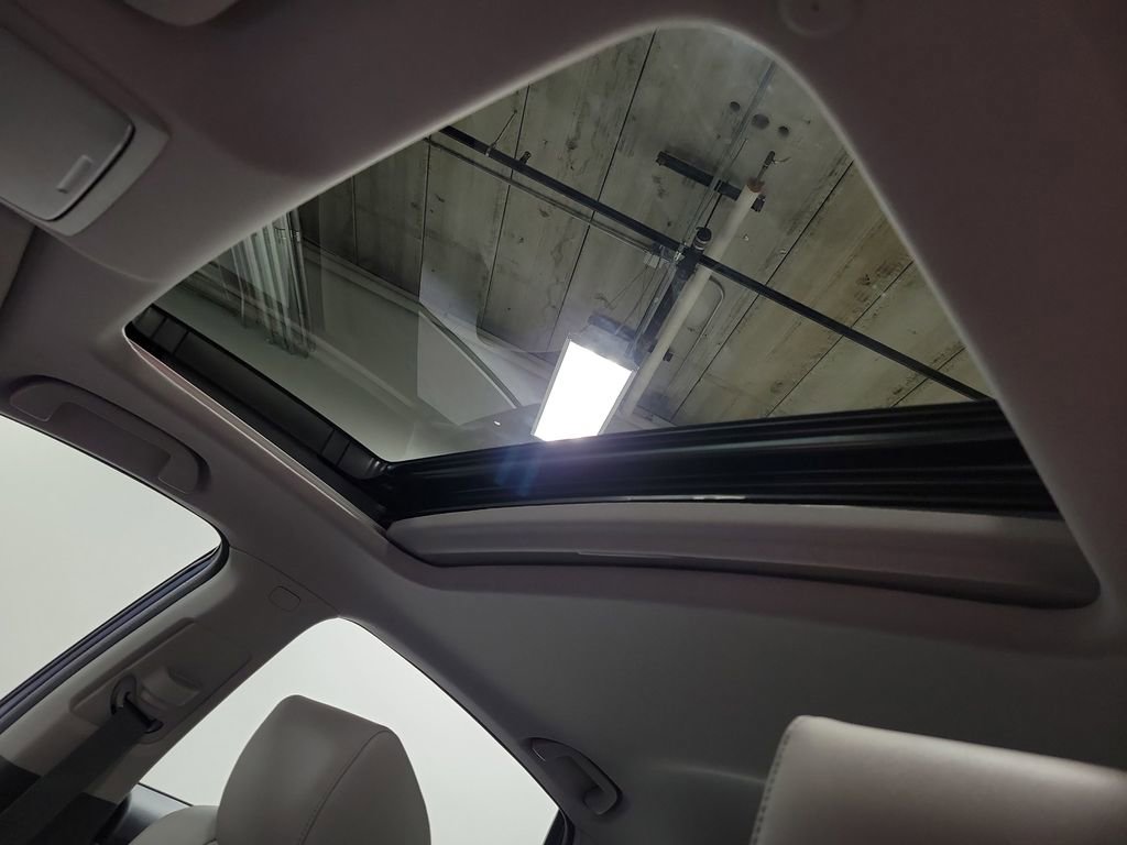 Used 2018 Honda Accord Touring image 14