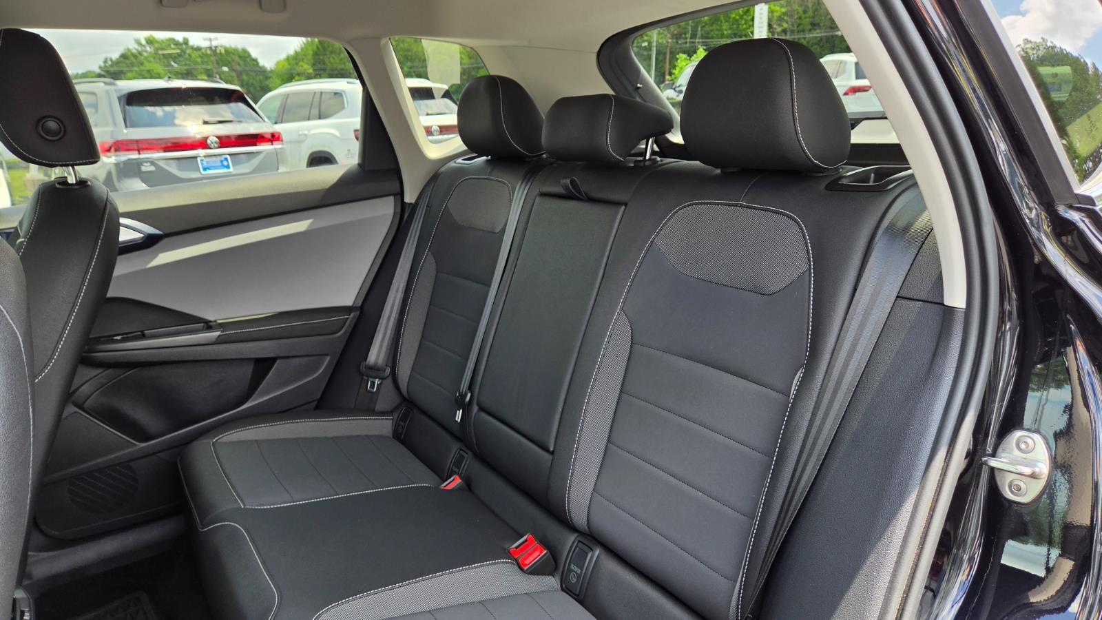 Certified 2024 Volkswagen Taos SE AWD/4WD image 48