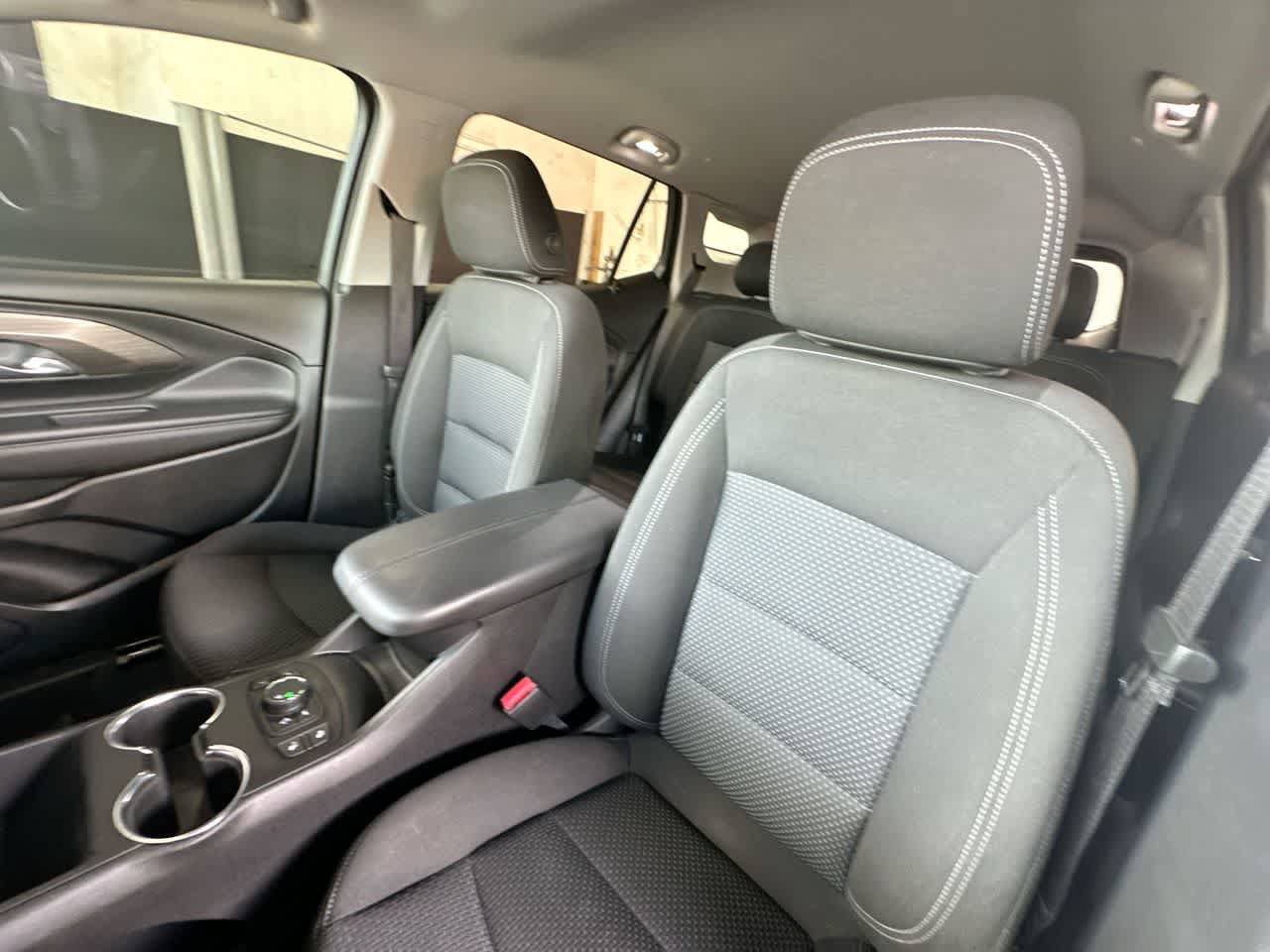 Used 2023 GMC Terrain SLE w/ Driver Convenience Package FWD image 14