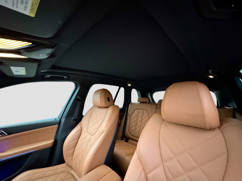 Used 2024 BMW X5 xDrive50e w/ Parking Assistance Package image 22