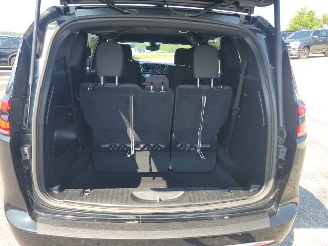 Used 2023 Chrysler Pacifica Touring FWD image 27