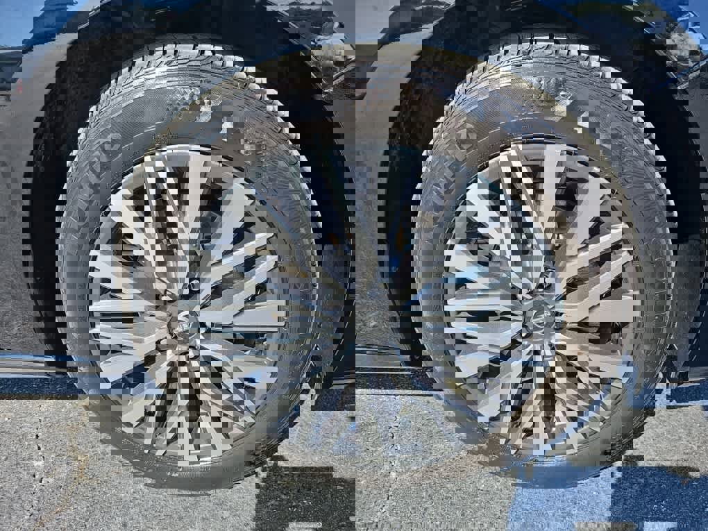 Used 2025 Nissan Altima 2.5 SV image 11