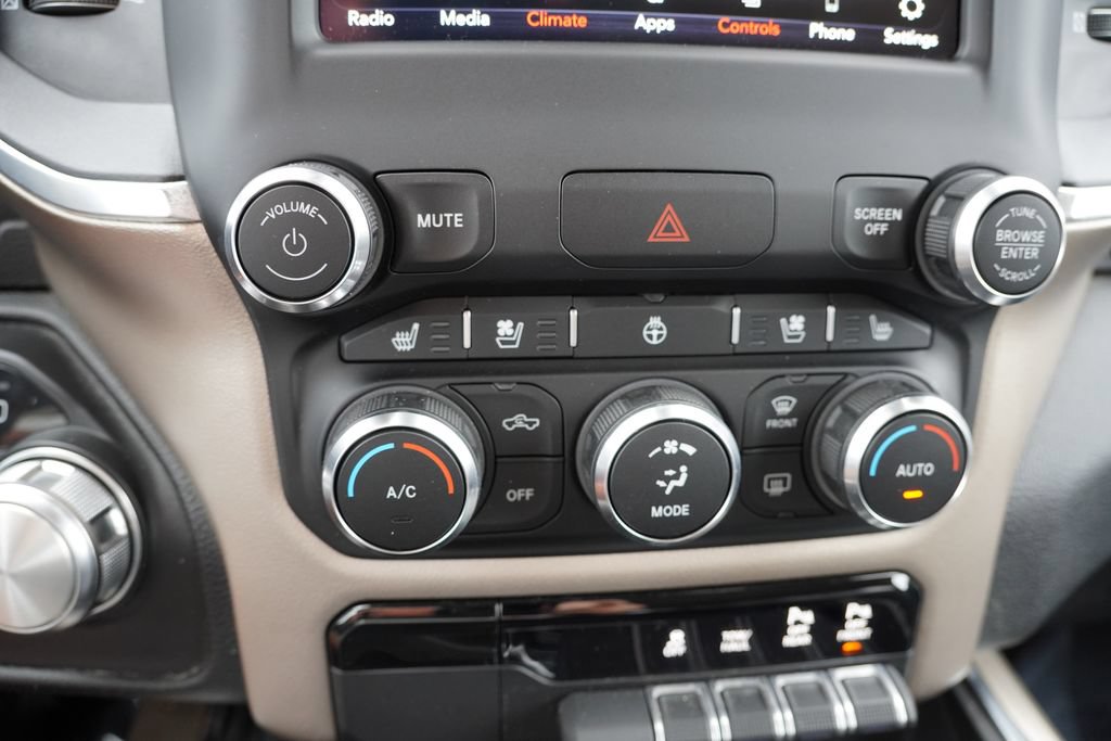 Used 2021 RAM 1500 Laramie AWD/4WD image 28