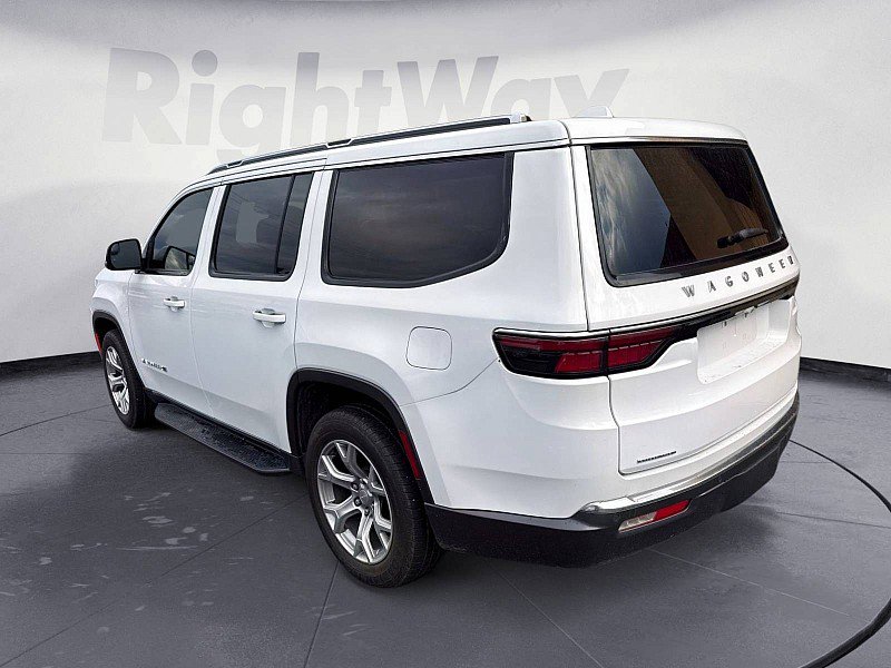 Used 2022 Jeep Wagoneer Series II AWD/4WD image 3