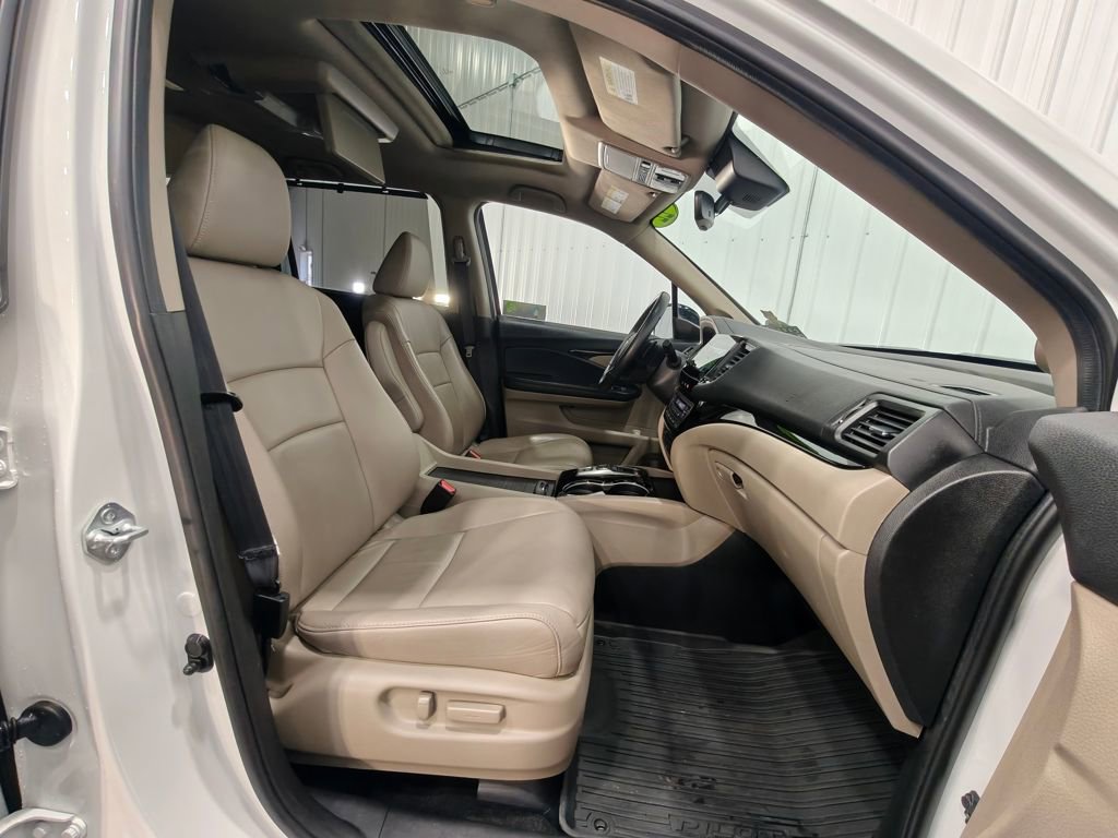 Used 2022 Honda Pilot Touring image 28