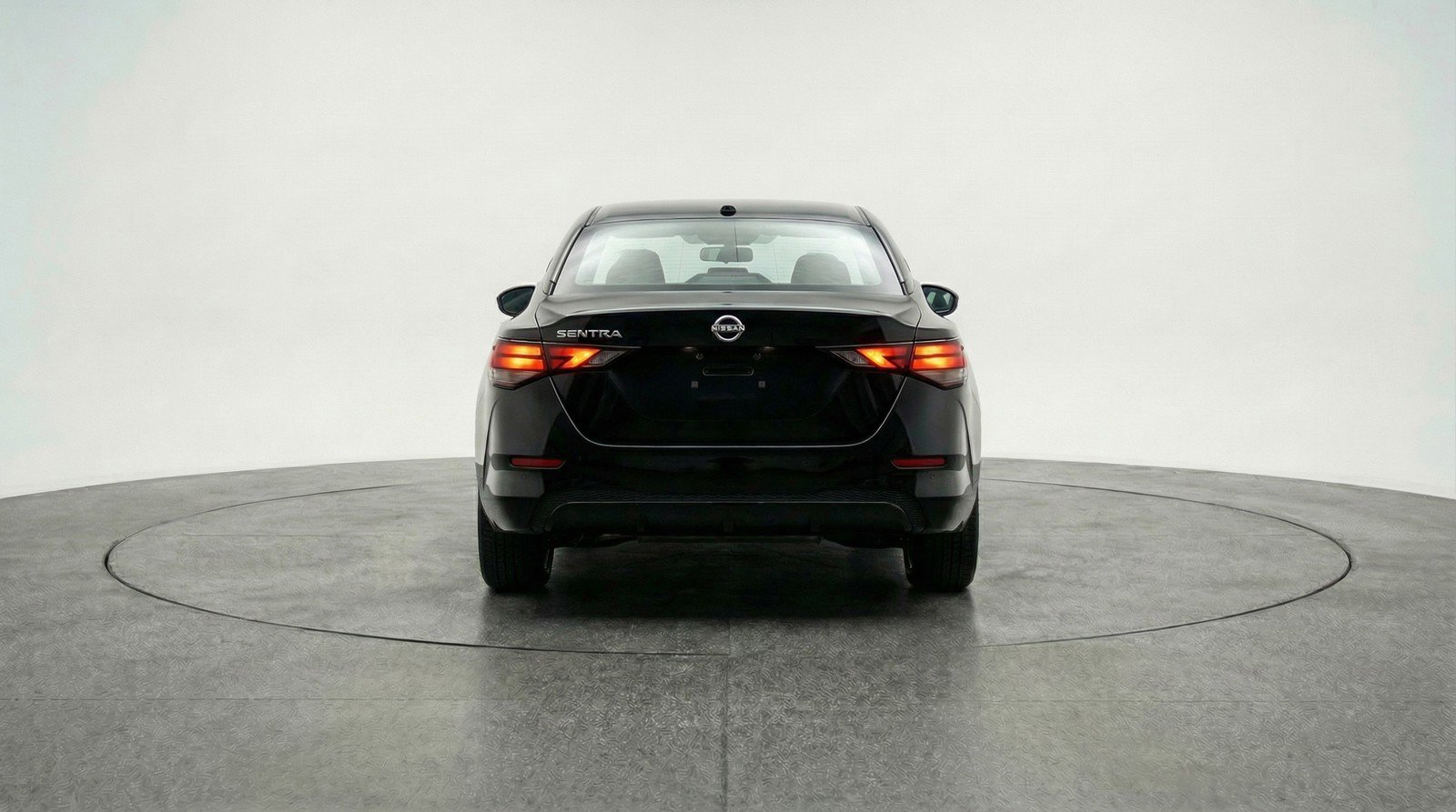 Used 2025 Nissan Sentra S image 7