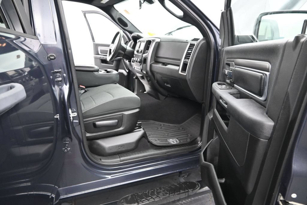 Used 2021 RAM 1500 Warlock AWD/4WD image 11