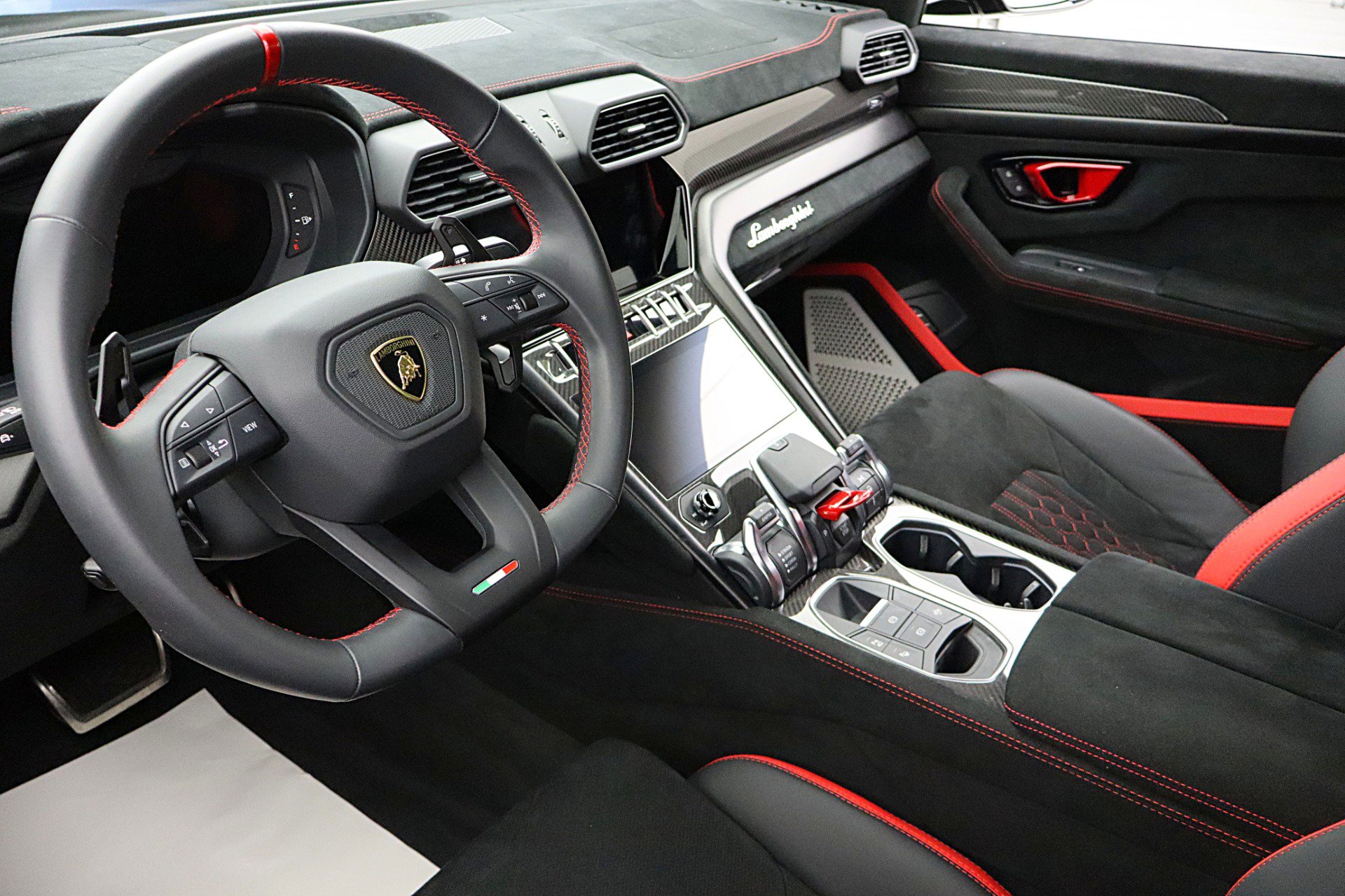 Used 2024 Lamborghini Urus Performante image 43