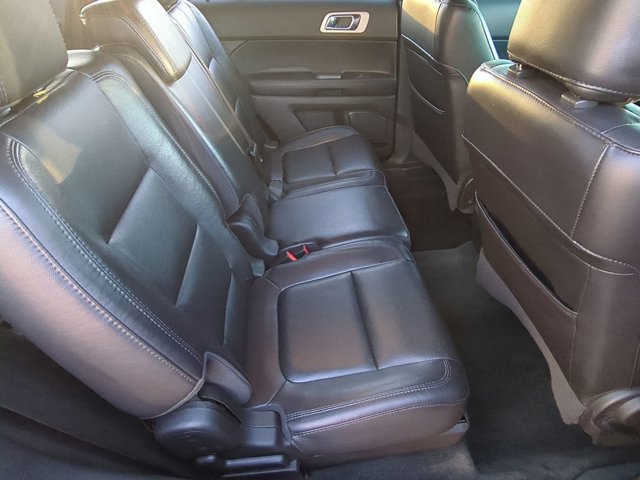 Used 2013 Ford Explorer XLT image 21