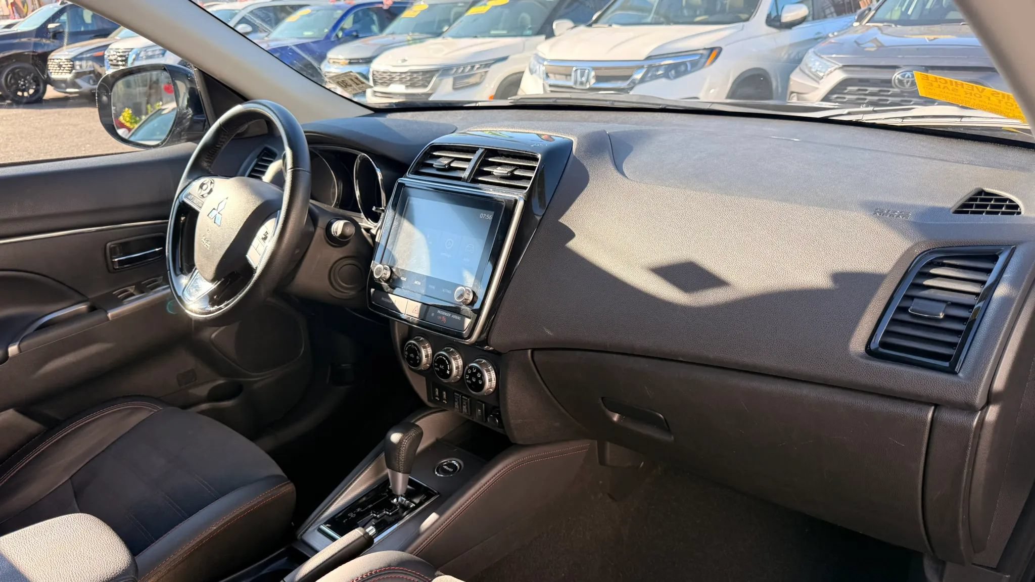 Used 2026 Mitsubishi Outlander Sport SE AWD/4WD image 16