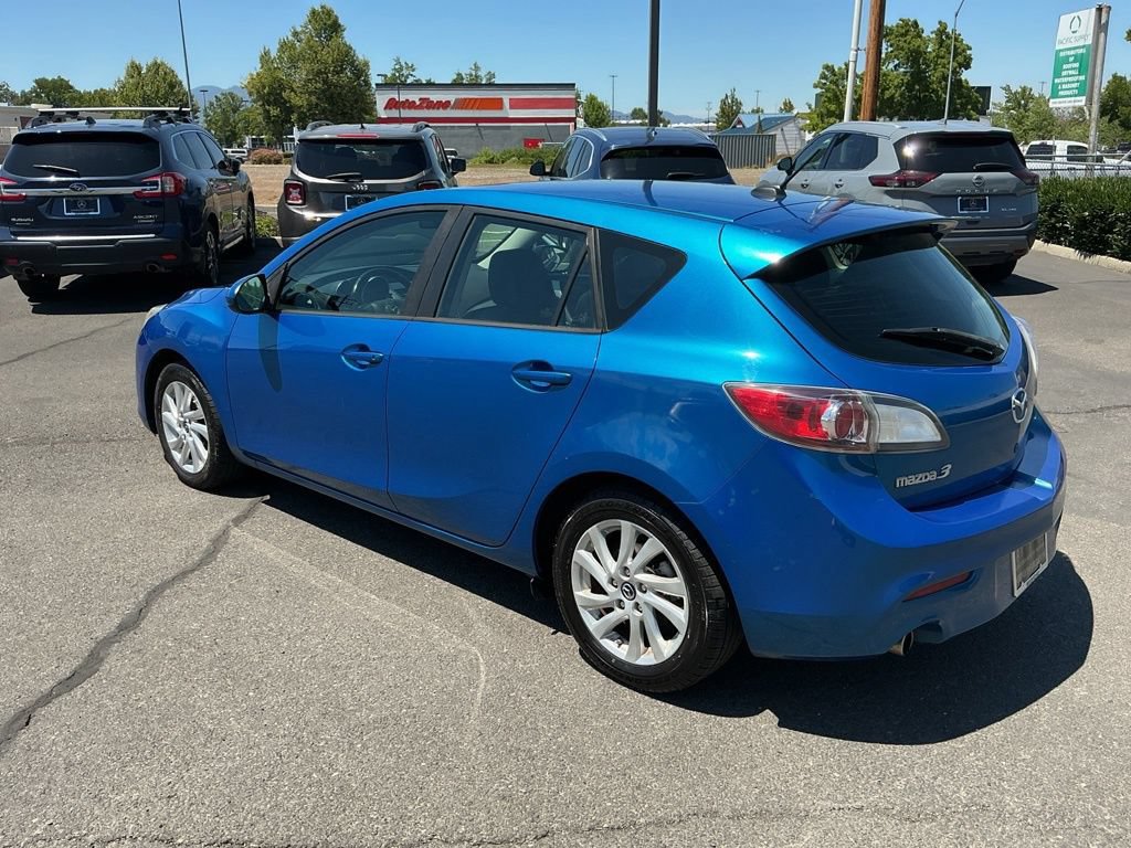 Used 2012 MAZDA MAZDA3 i Grand Touring w/ Tech Pkg FWD image 9