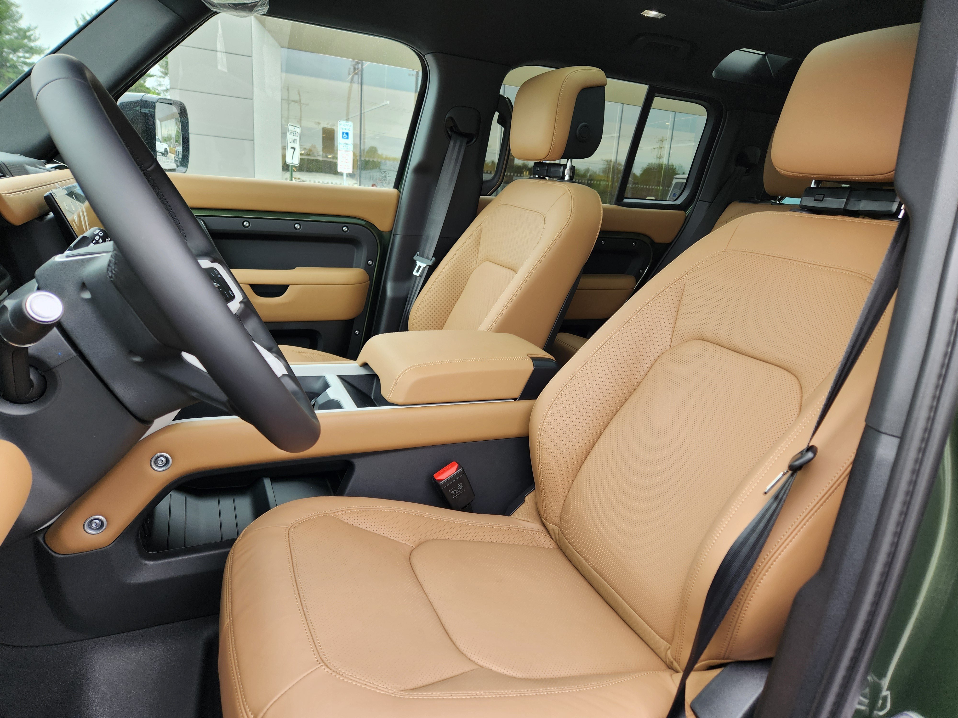 New 2026 Land Rover Defender 110 X-Dynamic SE AWD/4WD image 8