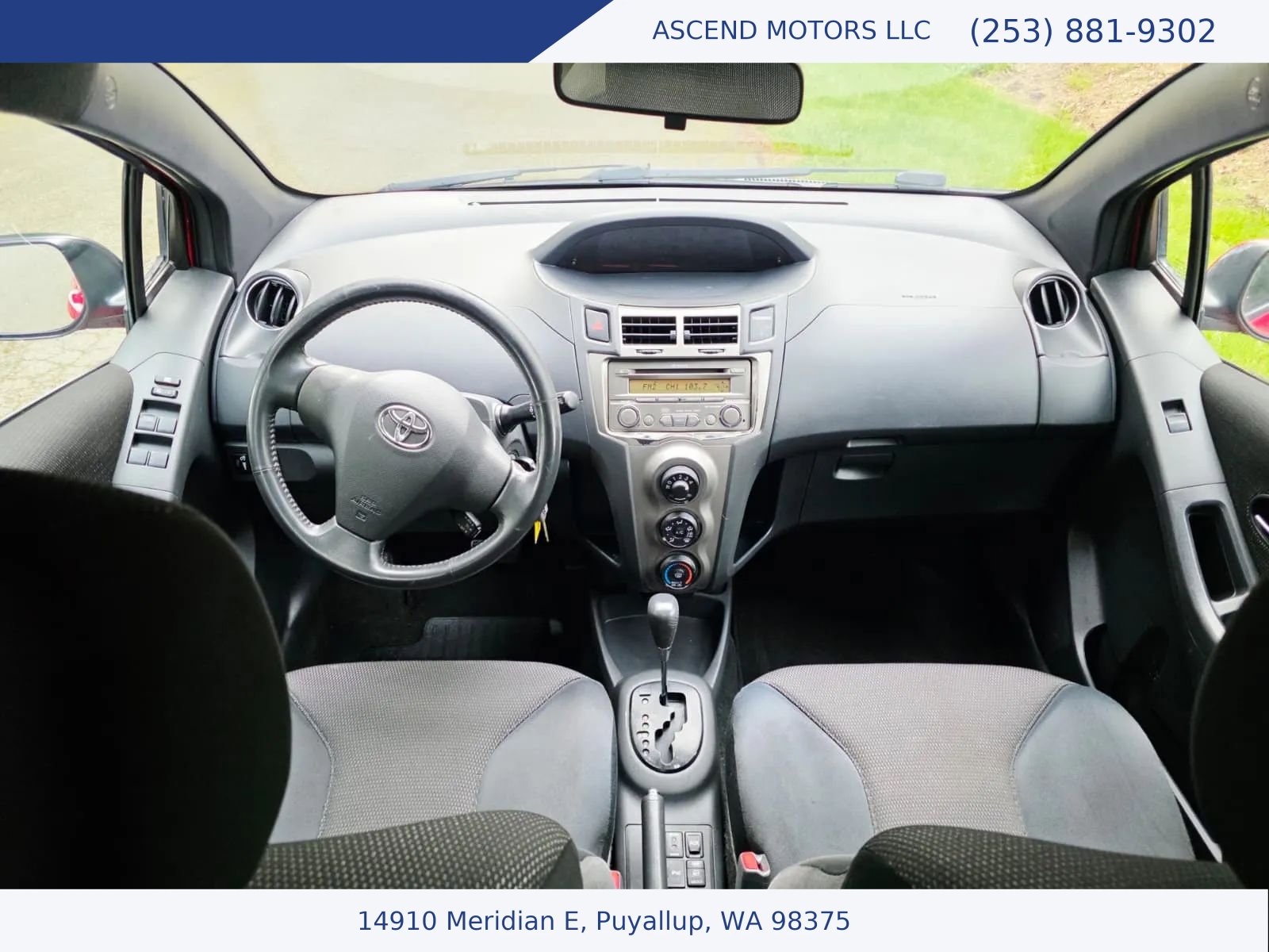 Used 2009 Toyota Yaris S FWD image 13