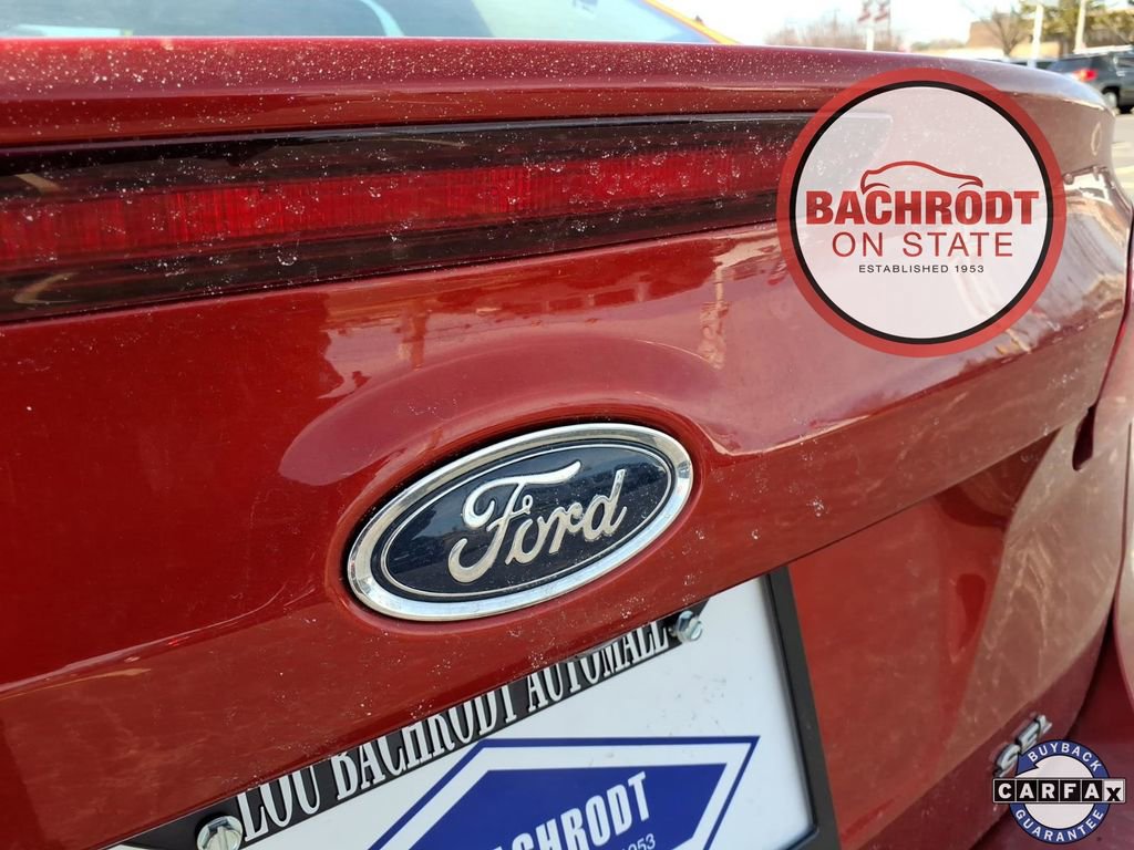 Used 2018 Ford Focus SEL w/ Cold Weather Package FWD image 28