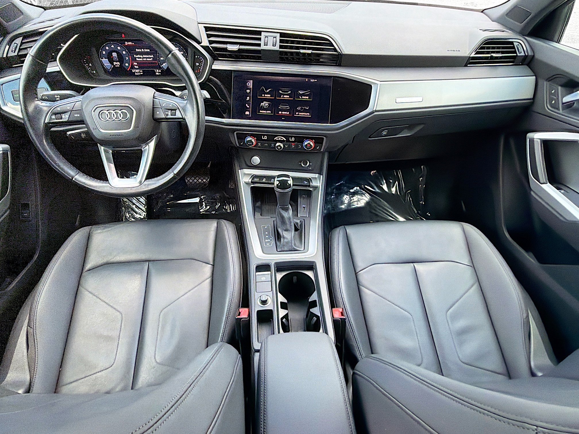 Used 2020 Audi Q3 2.0T Premium Plus AWD/4WD image 15