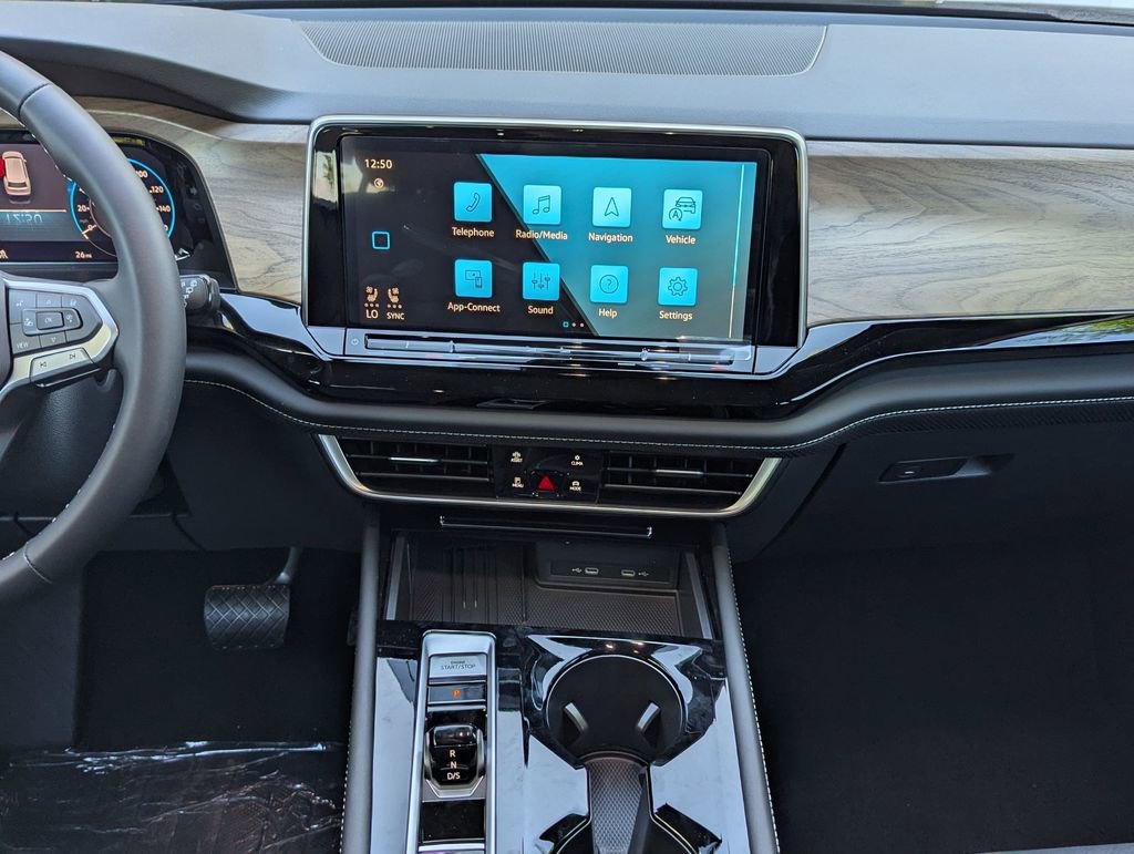 New 2026 Volkswagen Atlas SE image 11