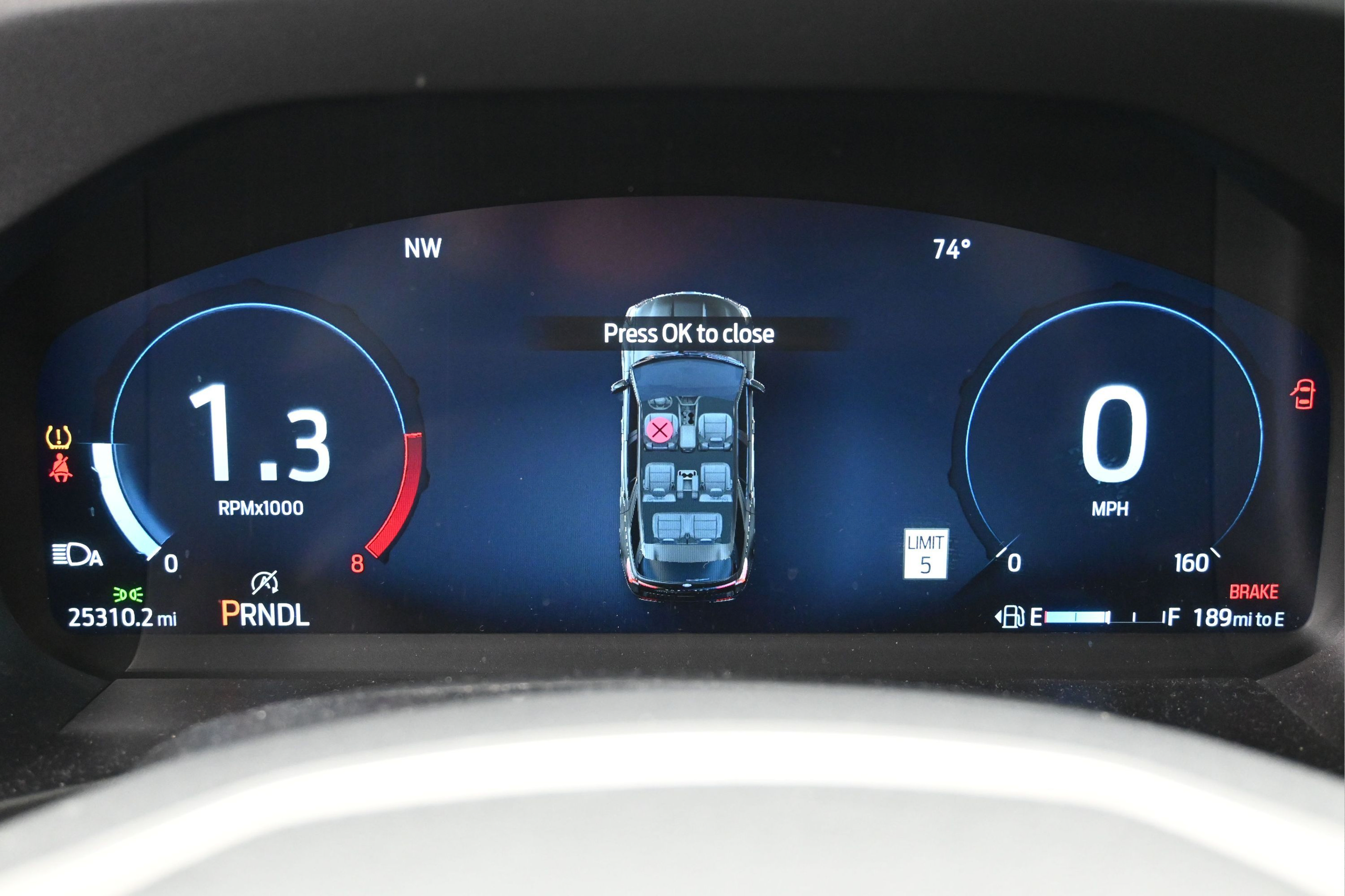 Used 2025 Ford Explorer Active RWD image 16